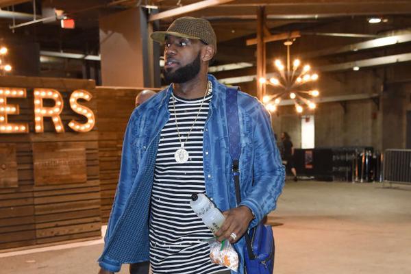 他并未强拉 他并未强拉