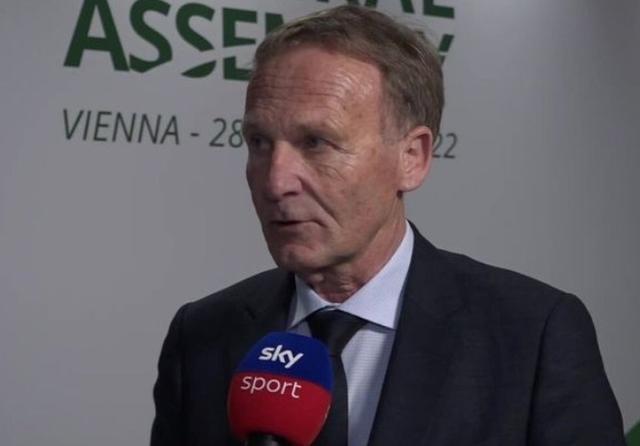 前腰与边锋 前腰与边锋